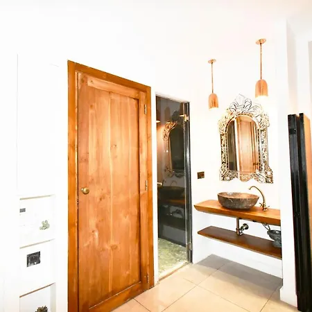 Daire Design Yourhosthelper