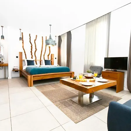 Daire Design Yourhosthelper