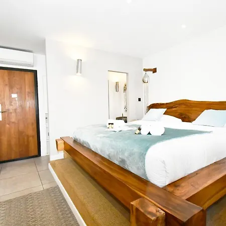 Design Yourhosthelper Apartment Cannes