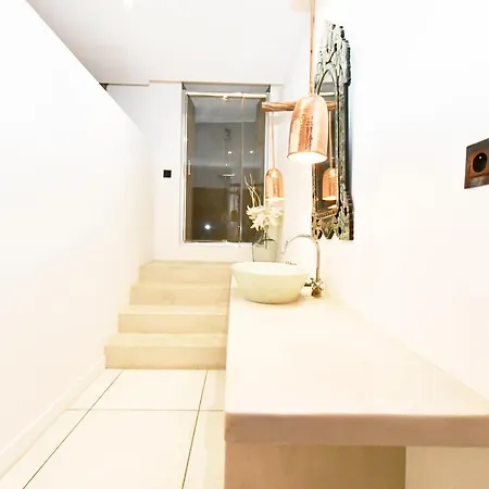 Design Yourhosthelper Apartment *