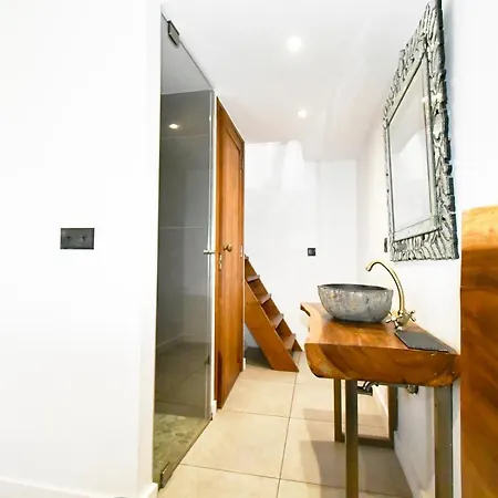 Design Yourhosthelper Apartment